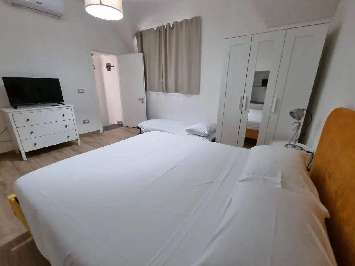 A Casa Di Sole Apartment Catania Italy